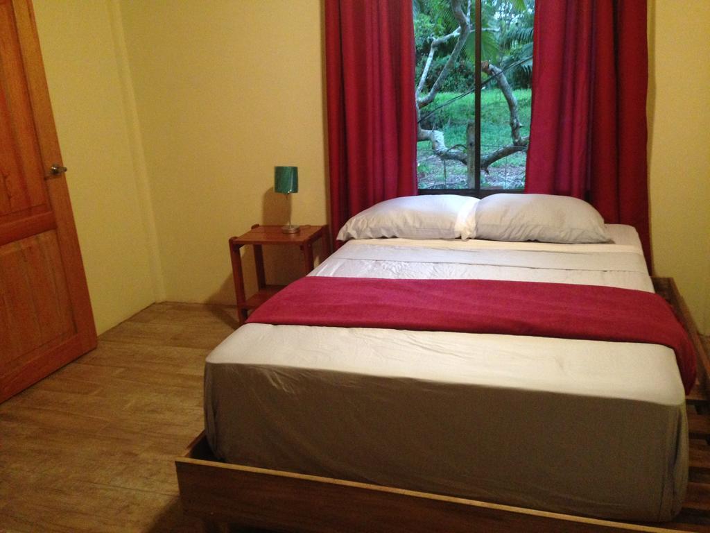 Suites Chile Verde Мансанильо Экстерьер фото