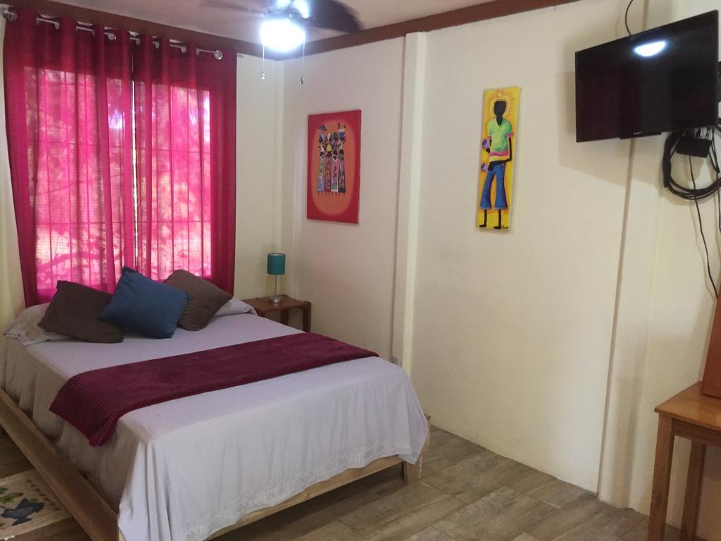 Suites Chile Verde Мансанильо Экстерьер фото